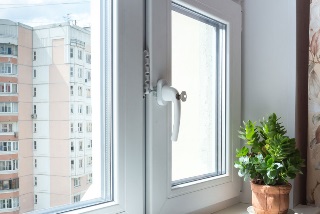 Пластиковые окна Рославль цена от 3073 руб.